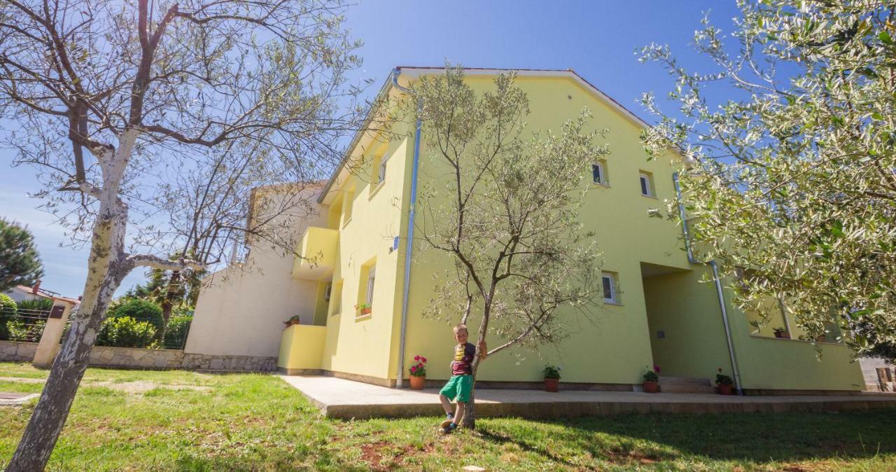 Apartmani Prodan 2 파자나 외부 사진